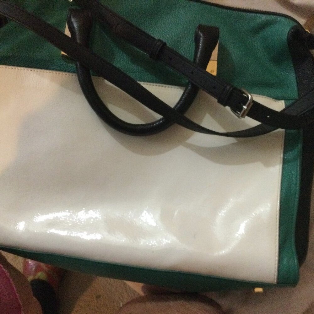 Piquadro Opera Green/White Leather Shoulder/Crossbody Bag By Steve Madden
